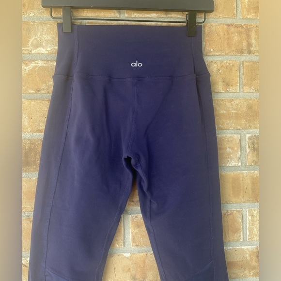 ALO Yoga Moto Leggings, Navy, Size Small - Picture 9 of 12